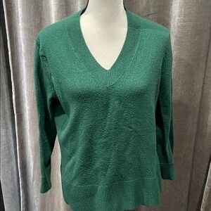 Banana Republic Women's Green V-Neck Sweater